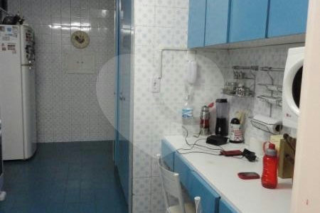 Apartamento à venda com 3 quartos, sendo 1 suíte, em Moema, São Paulo, SP