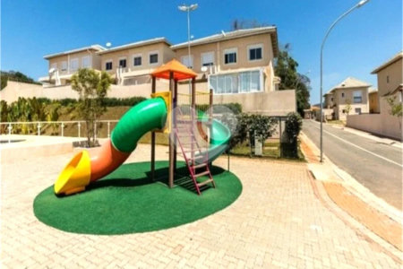 Casa para alugar com 3 quartos, sendo 1 suíte,  no condomínio Bella Roma, São Roque - SP