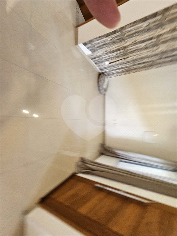 Sobrado à venda com 3 quartos, sendo 1 suíte,  em Vila Nivi, São Paulo, SP