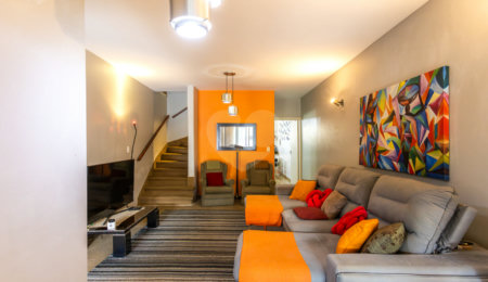 Casa à venda com 3 quartos, sendo 1 suíte,  em Vila Cordeiro, São Paulo, SP