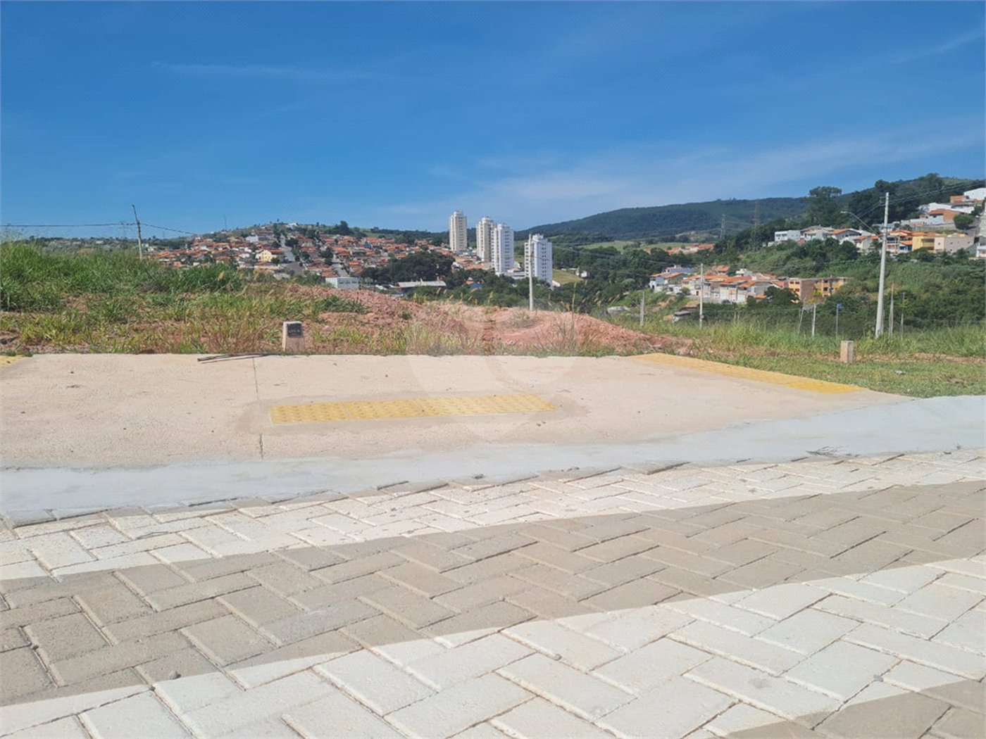 Terreno à venda no condomínio Residencial Reserva Bellano, Itatiba - SP