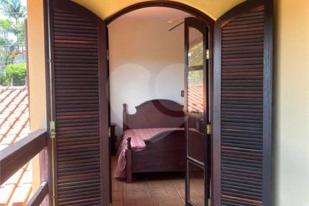 Casa à venda com 4 quartos, sendo 1 suíte, em Alpes D'ouro, Bom Jesus dos Perdões, SP