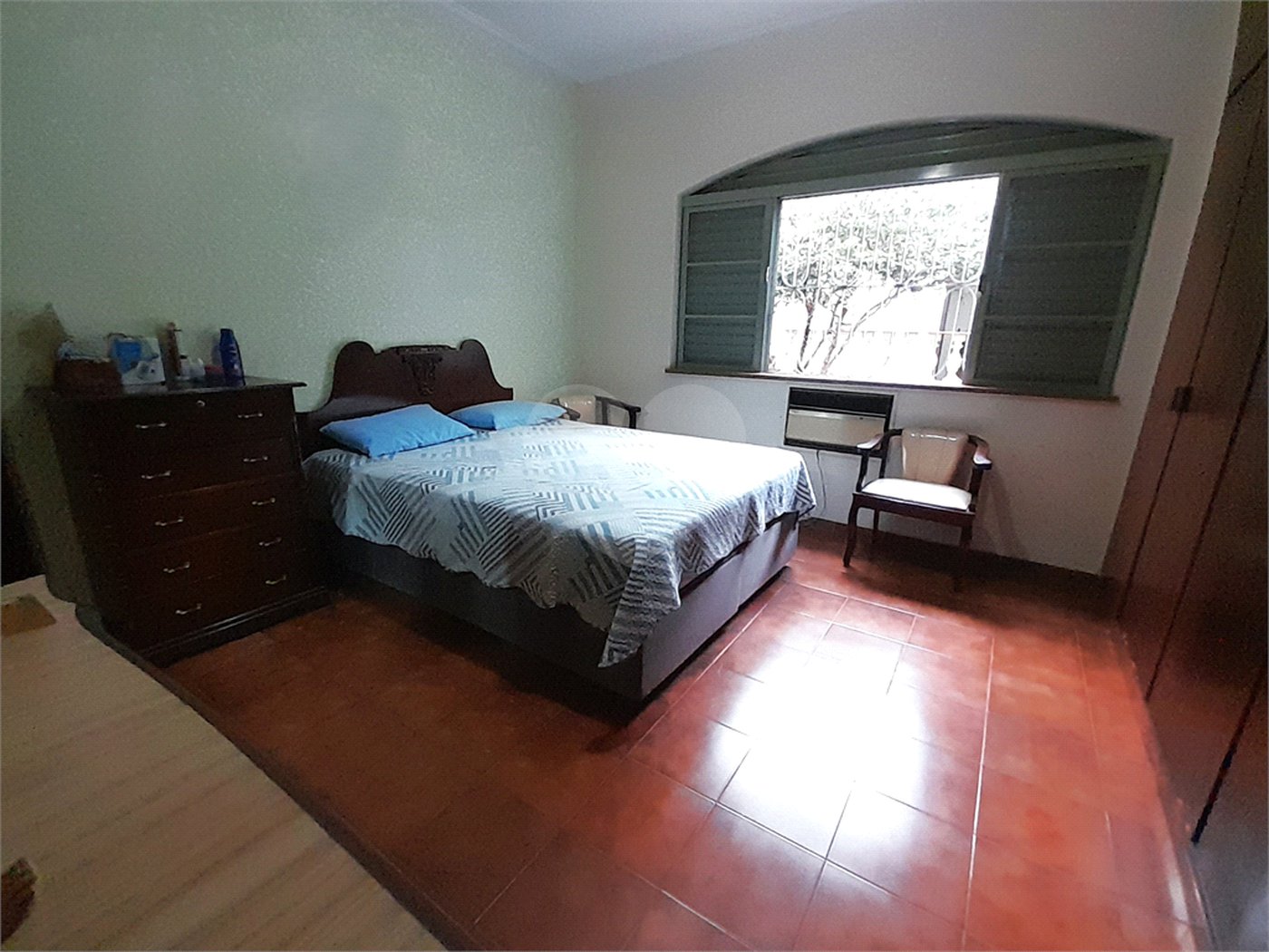 Casa à venda com 5 quartos, sendo 1 suíte,  em Jardim Anhangüera, Ribeirão Preto, SP