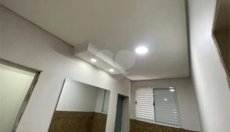 Sobrado à venda com 5 quartos em Santa Maria, Osasco, SP