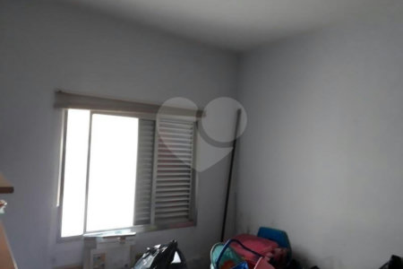 Sobrado à venda com 4 quartos em Brooklin Paulista, São Paulo, SP
