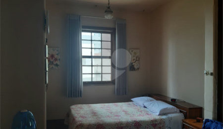 Sobrado à venda com 5 quartos em Santana, São Paulo, SP