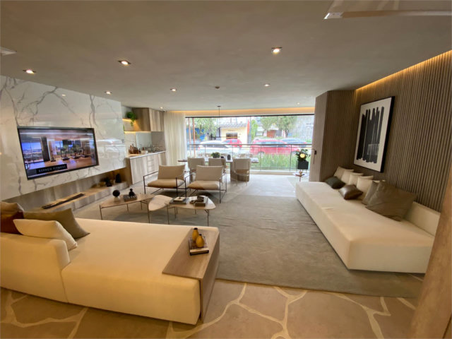 Apartamento à venda com 3 suítes em Campo Belo, São Paulo, SP