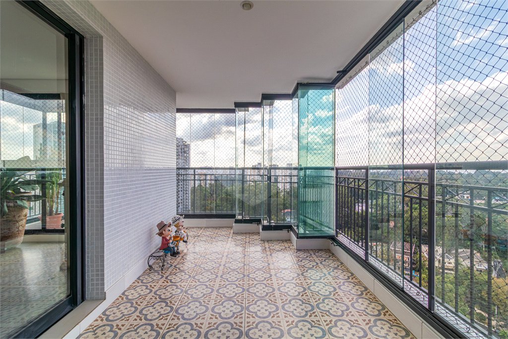 Apartamento à venda com 4 suítes em Jardim Marajoara, São Paulo, SP
