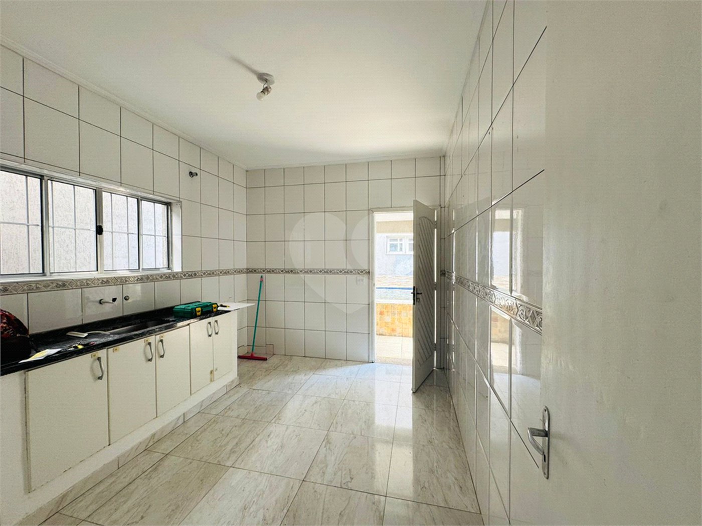 Casa à venda com 3 quartos, sendo 1 suíte, em Vila Galvão, Guarulhos, SP