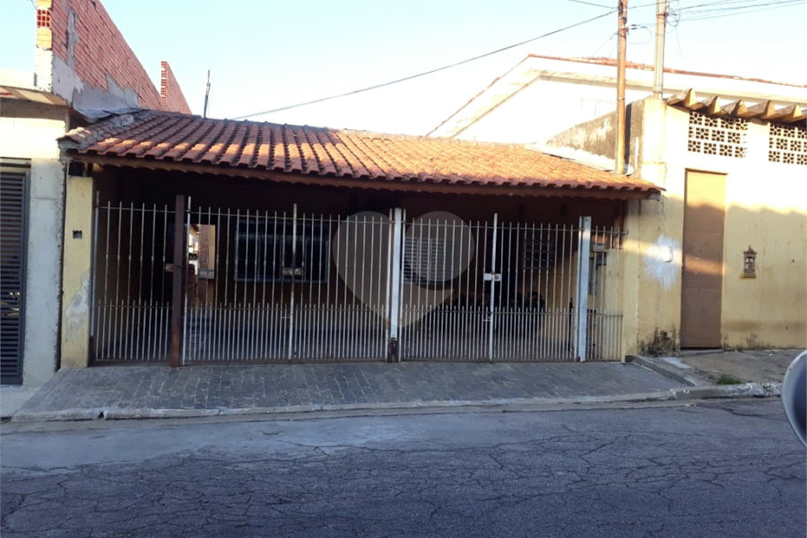 Casa Térrea à venda com 4 quartos, sendo 1 suíte, em Tremembé, São Paulo, SP
