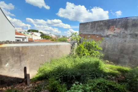 Casa à venda na Rua José Bonifácio - Vila Prado, São Carlos