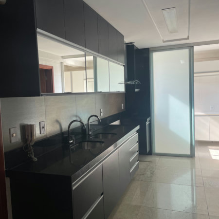 Cobertura à venda com 4 suítes em Ponta Verde, Maceió, AL