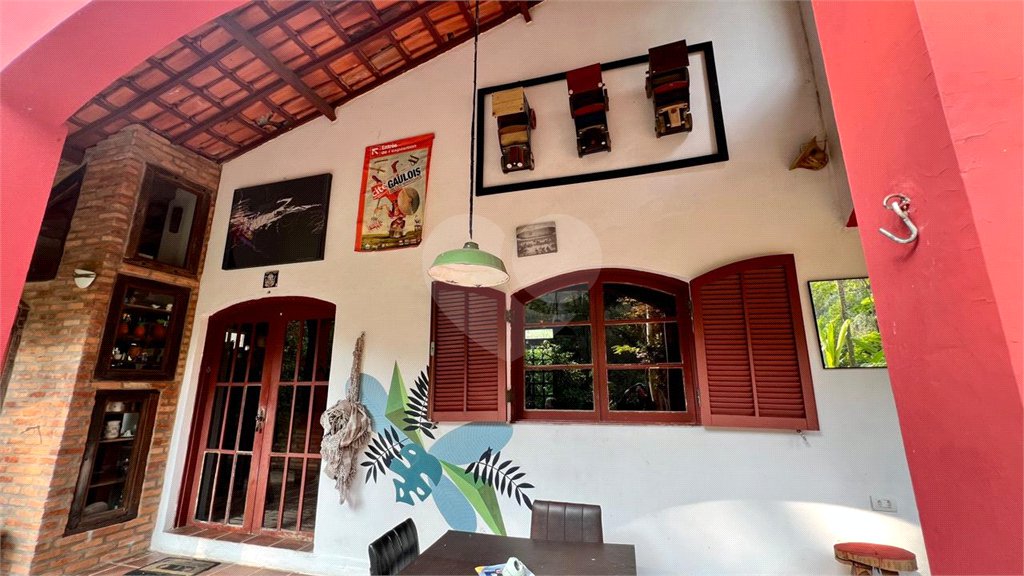 Casa à venda com 4 quartos, sendo 1 suíte, em Serra da Cantareira, Mairiporã, SP