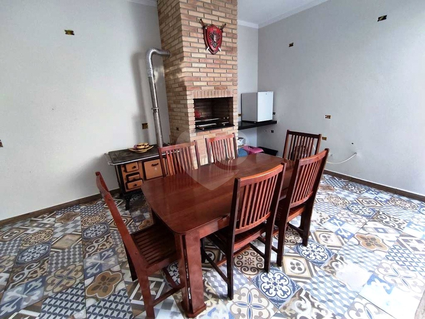Sobrado à venda com 3 quartos, sendo 1 suíte,  em Residencial Colinas, Mogi das Cruzes, SP