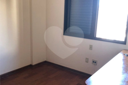 Apartamento à venda com 2 quartos, sendo 1 suíte, no Centro, Araraquara, SP