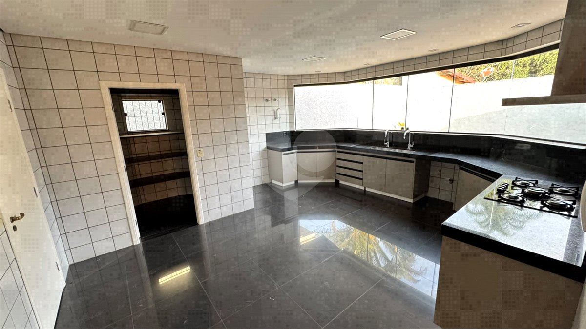 Casa à venda ou para alugar com 3 quartos, sendo 1 suíte, em Jardim Paulista, Atibaia, SP
