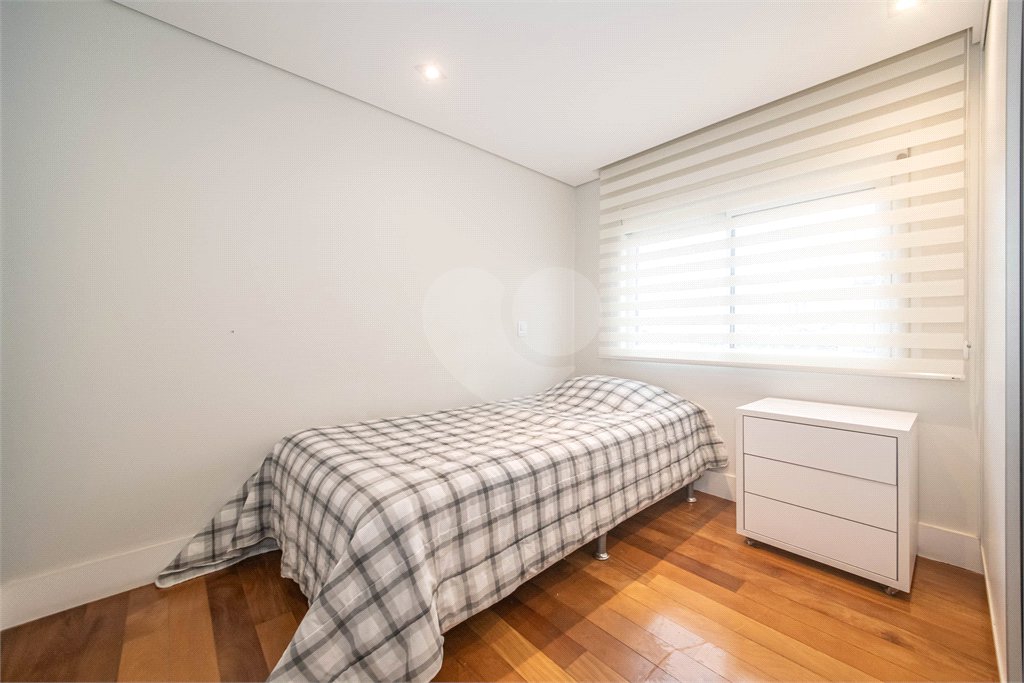 Apartamento à venda com 3 quartos, sendo 2 suítes, em Vila Mariana, São Paulo, SP