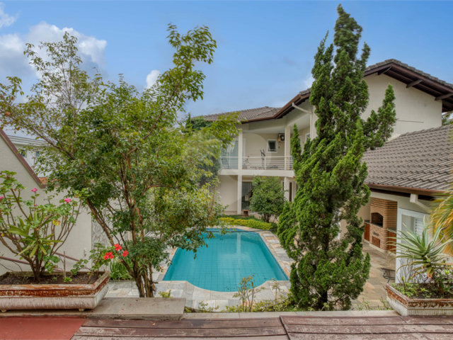 Casa à venda com 4 suítes em Chácara Monte Alegre, São Paulo, SP