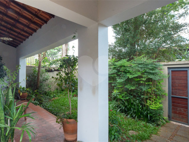 Casa à venda com 3 quartos, sendo 1 suíte,  em Alto da Boa Vista, São Paulo, SP