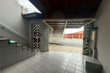 Casa à venda com 2 quartos, sendo 1 suíte, em Vila Maria Alta, São Paulo, SP