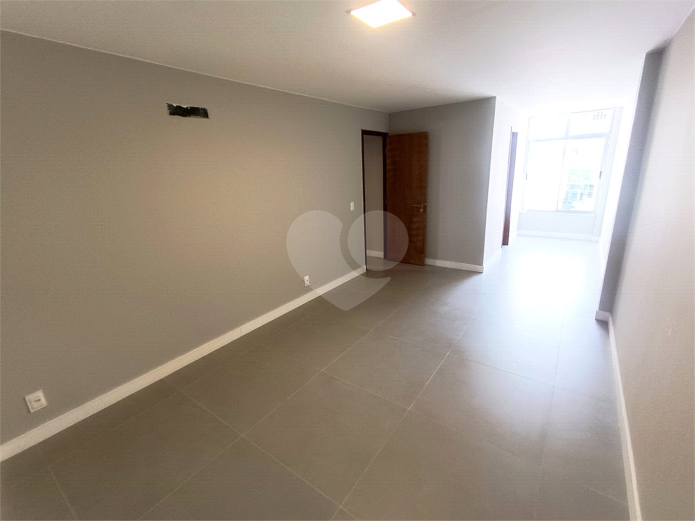 Apartamento à venda com 2 quartos, sendo 1 suíte,  em Maracanã, Rio de Janeiro, RJ