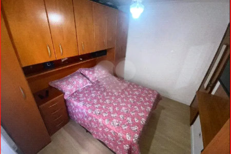 Sobrado à venda com 3 quartos, sendo 1 suíte, em Vila Nivi, São Paulo, SP