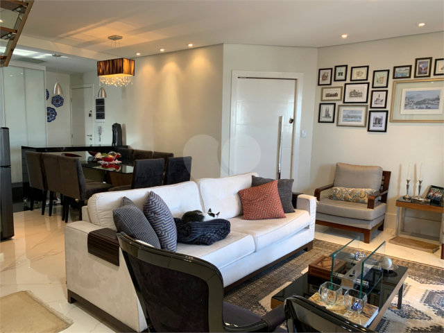 Apartamento à venda com 3 quartos, sendo 2 suítes,  em Mooca, São Paulo, SP