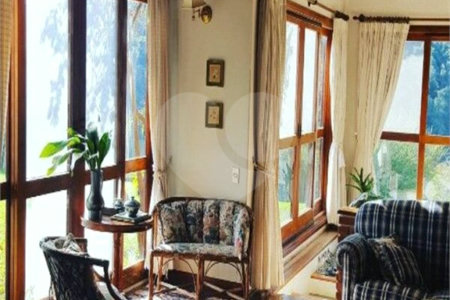Sítio à venda com 6 quartos, sendo 4 suítes,  em Sebandilha, Mairinque, SP