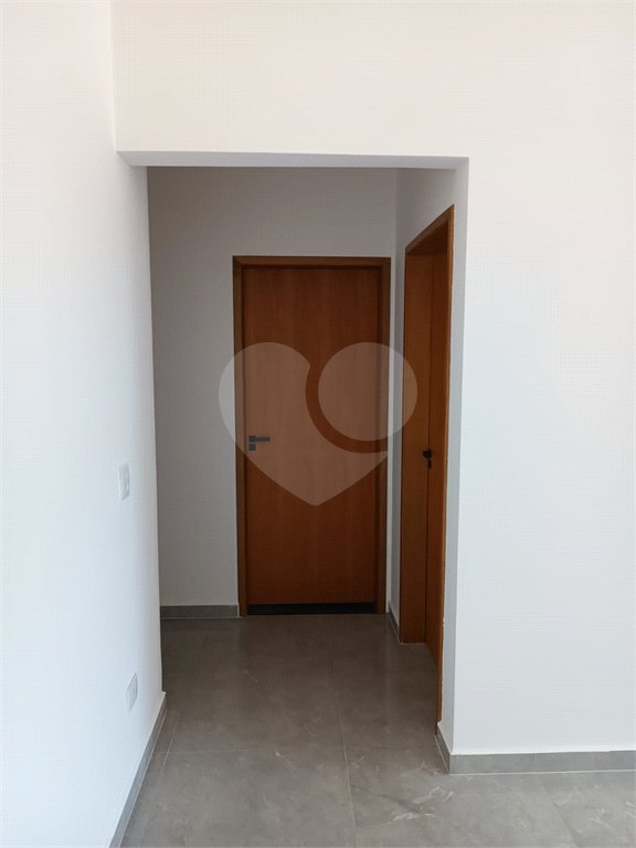 Casa à venda com 3 quartos, sendo 1 suíte, no condomínio Residencial Jardins da Catalunha, Atibaia - SP