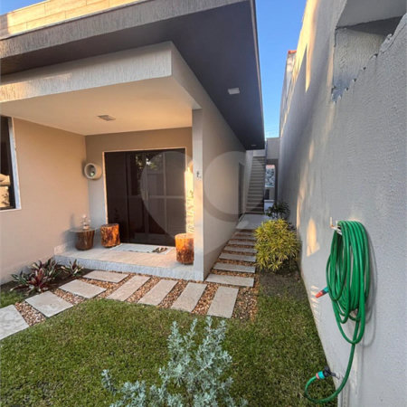 Casa à venda com 3 quartos, sendo 2 suítes, no condomínio Recanto das Palmeiras, Rio de Janeiro - RJ