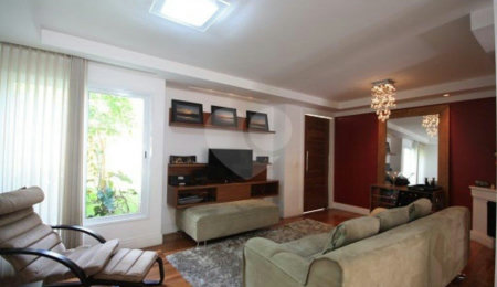 Casa à venda com 4 quartos, sendo 2 suítes,  no condomínio Melbourne Residence, São Paulo - SP