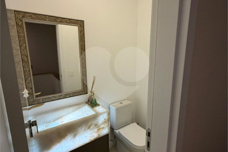 Sobrado à venda com 5 quartos, sendo 3 suítes, em Jardim França, São Paulo, SP