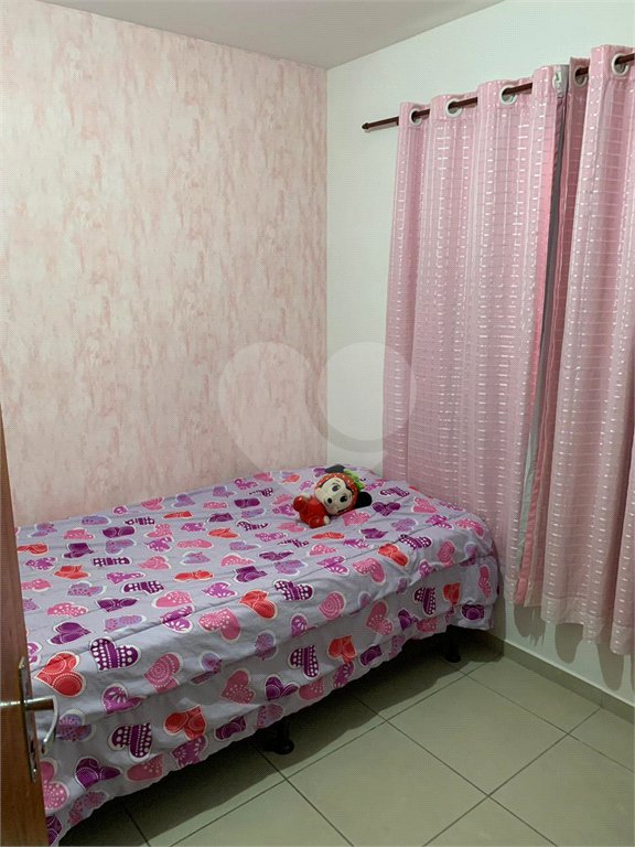 Casa à venda com 2 suítes no condomínio Residencial Camila., Rio de Janeiro - RJ