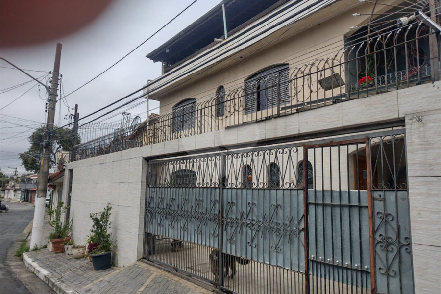 Sobrado à venda com 3 quartos, sendo 1 suíte, em Vila Nova Mazzei, São Paulo, SP