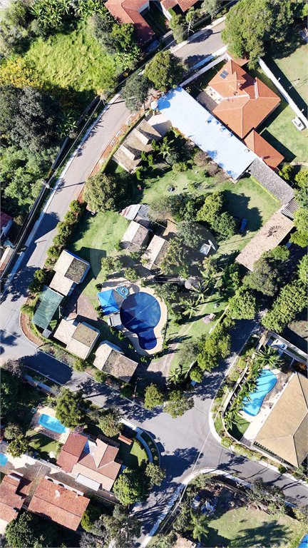 Chácara à venda com 4 quartos, sendo 1 suíte,  em Campos de Atibaia, Atibaia, SP