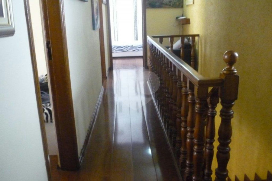 Sobrado à venda com 4 quartos, sendo 2 suítes, em Vila Paulicéia, São Paulo, SP