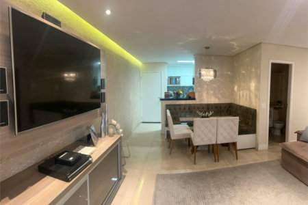 Apartamento à venda com 2 suítes em Parque Reboucas, São Paulo, SP