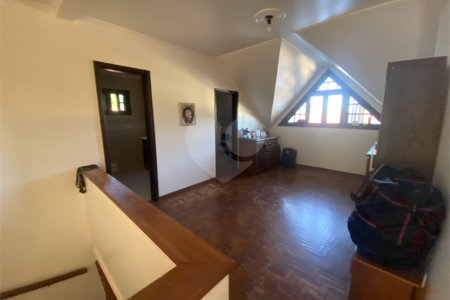 Casa à venda com 3 quartos, sendo 1 suíte, em Parque Residencial Monte Carlo, Ponta Porã, MS