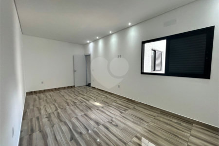 Casa à venda com 3 quartos, sendo 1 suíte, no condomínio Villagio Wanel, Sorocaba - SP