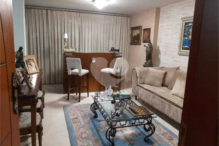 Apartamento à venda com 3 quartos, sendo 1 suíte, em Copacabana, Rio de Janeiro, RJ