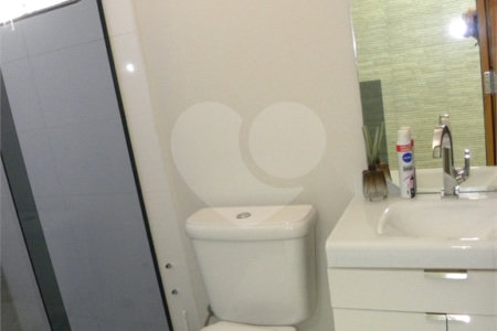 Sobrado à venda com 3 quartos, sendo 1 suíte, em João Aranha, Paulínia, SP