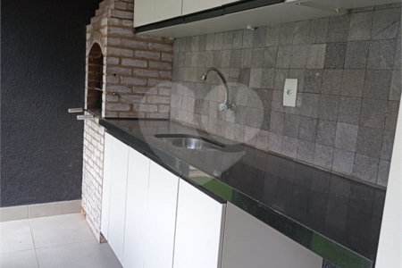Casa à venda com 3 quartos, sendo 1 suíte, no condomínio Paraíso Classe A, Rio de Janeiro - RJ