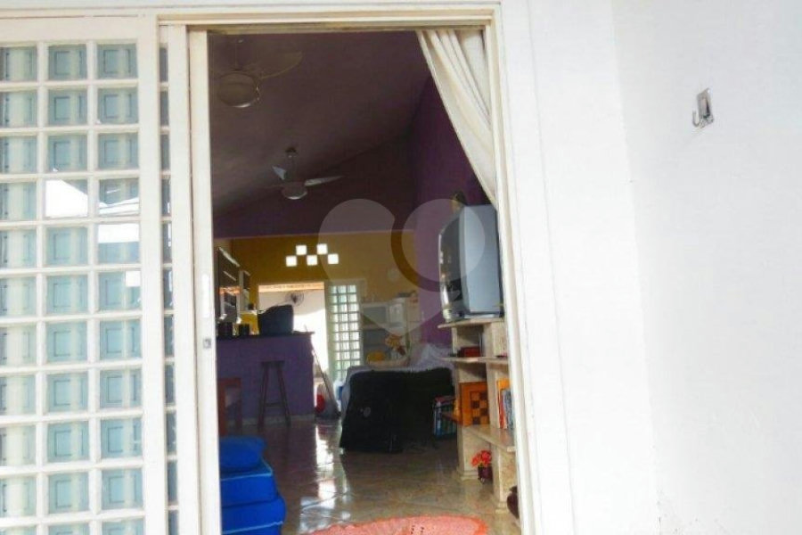 Casa Térrea à venda com 3 quartos, sendo 1 suíte, em Loteamento Bosque dos Guanandis, Caraguatatuba, SP