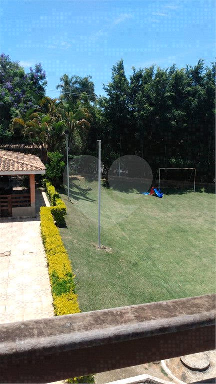 Casa à venda com 4 quartos, sendo 1 suíte, no condomínio Residencial Vale das Laranjeiras, Indaiatuba - SP