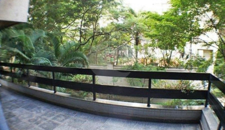 Apartamento à venda ou para alugar com 4 suítes em Moema, São Paulo, SP