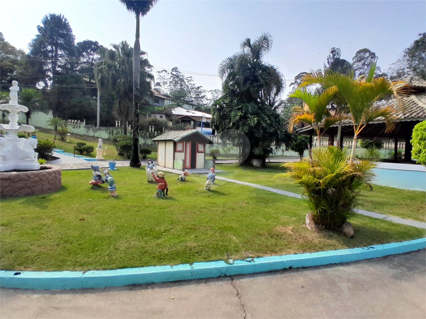Chácara à venda ou para alugar com 20 quartos, sendo 10 suítes,  em Serra da Cantareira, Mairiporã, SP