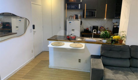 Apartamento à venda com 2 quartos em Parque Reboucas, São Paulo, SP