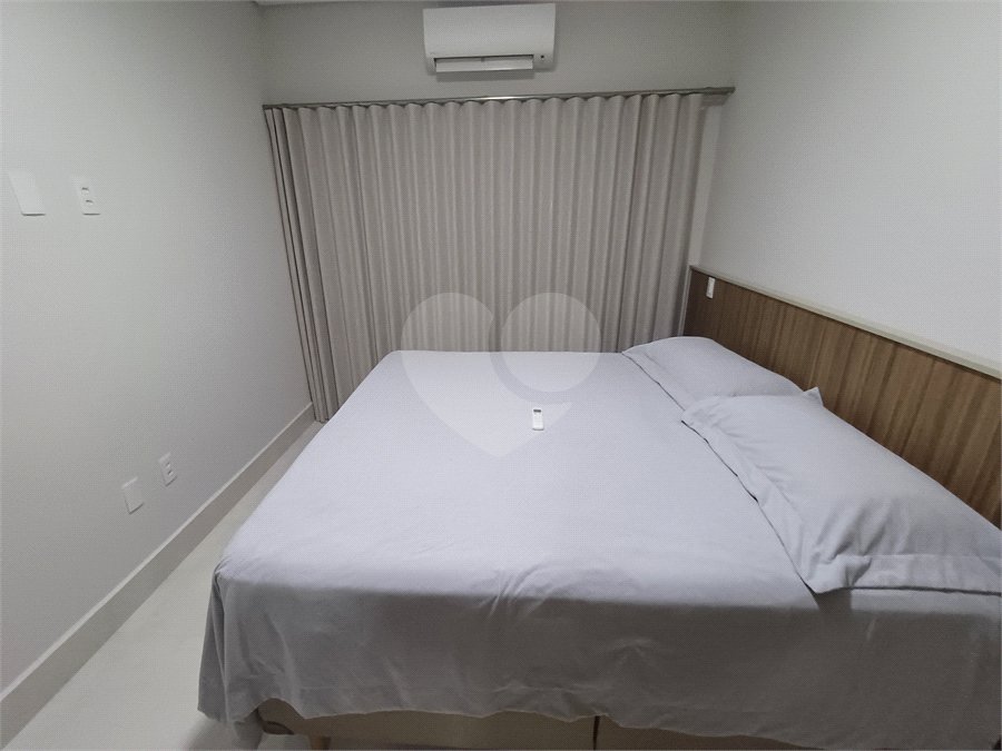 Casa à venda com 3 quartos, sendo 1 suíte, no condomínio Mantova, Indaiatuba - SP
