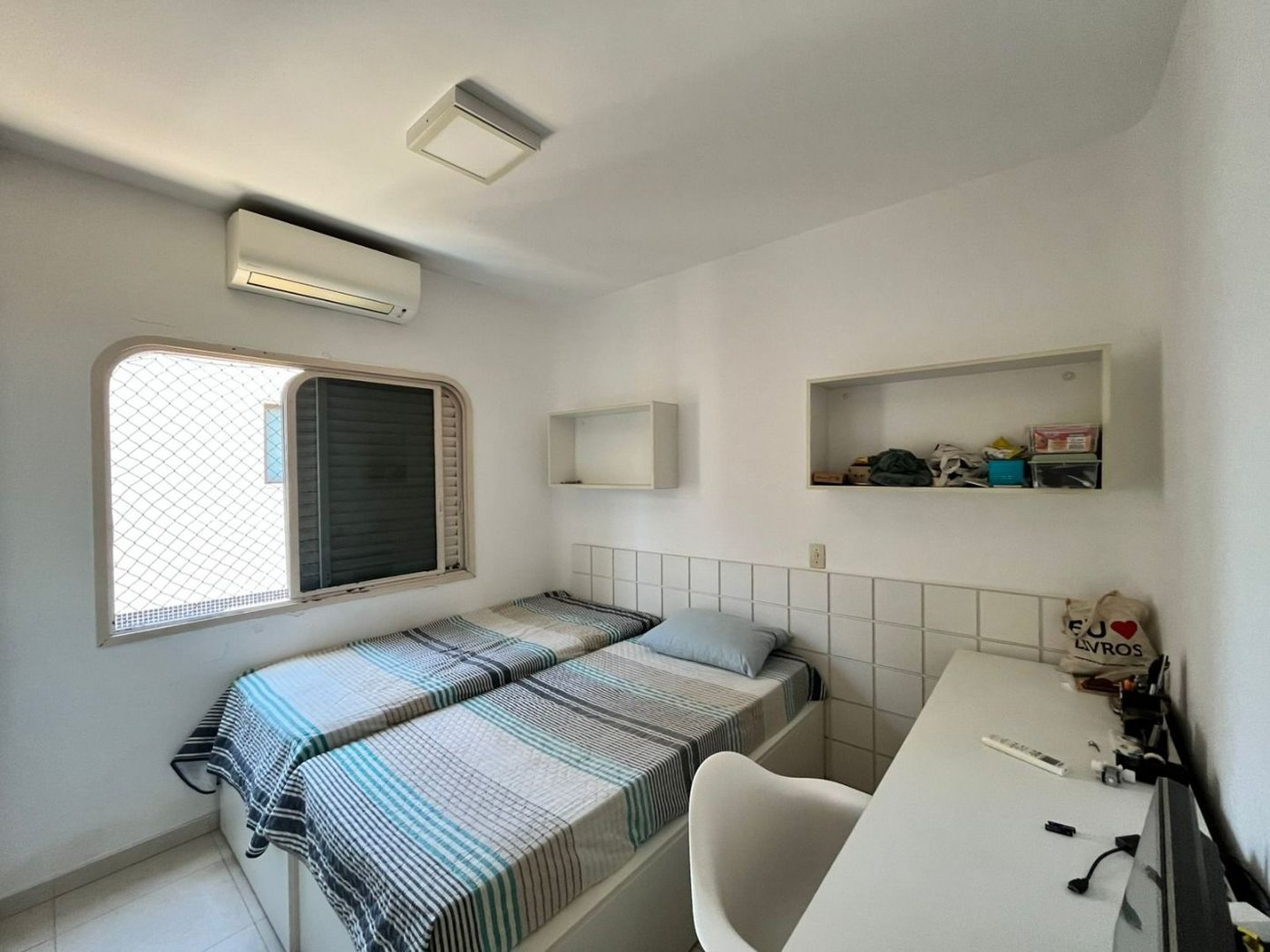 Apartamento com 3 dormitórios à venda, 120 m² por R$ 930.000,00 - Balneário Cidade Atlântica - Guarujá/SP