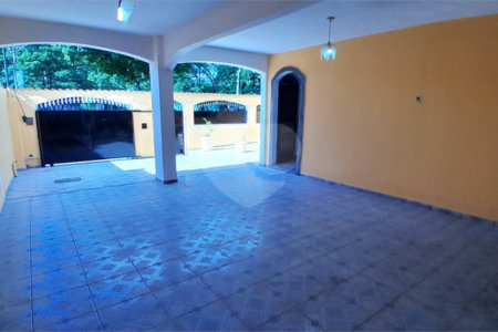 Casa à venda com 3 quartos, sendo 1 suíte, em Campo Grande, Rio de Janeiro, RJ
